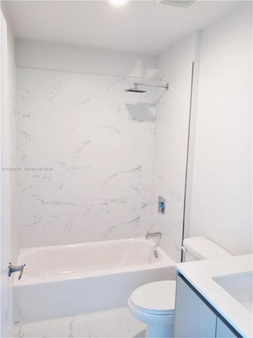 2555 NE 193rd St 2204, Miami, FL 33180