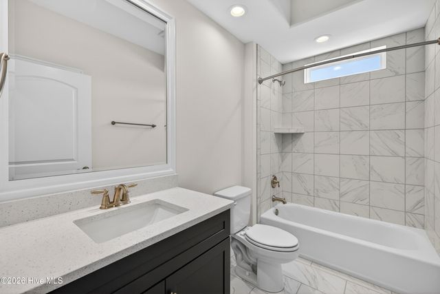 2556 E Timber Crest Drive NE, Leland, NC 28451