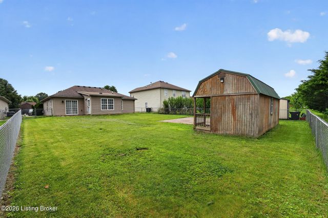 4523 Shelvis Dr, Louisville, KY 40216