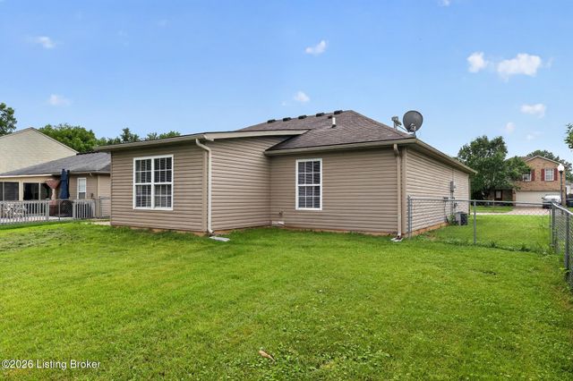 4523 Shelvis Dr, Louisville, KY 40216