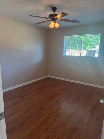 111 Freeman Street, Terrell, TX 75160