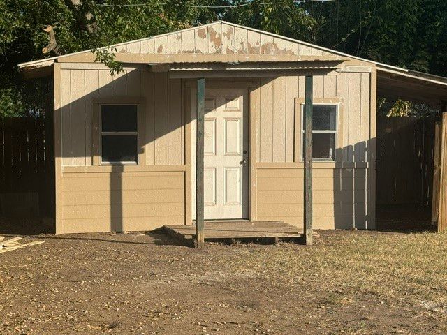 111 Freeman Street, Terrell, TX 75160