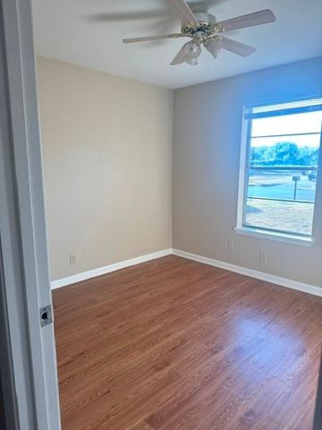 111 Freeman Street, Terrell, TX 75160