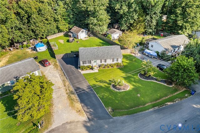 3707 Jackie Dr, Dinwiddie, VA 23803