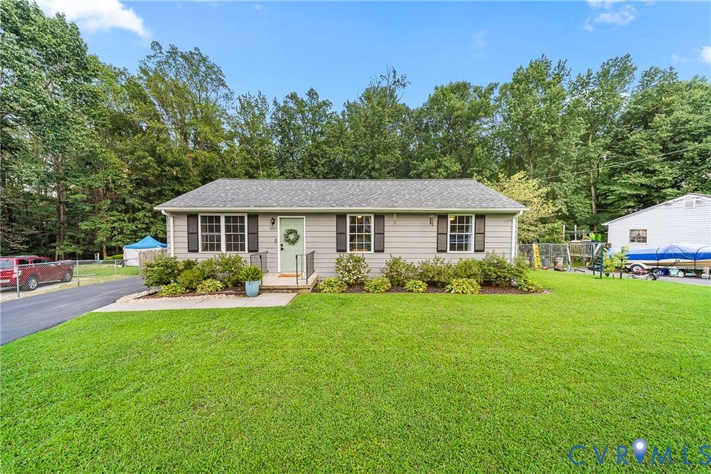 3707 Jackie Dr, Dinwiddie, VA 23803