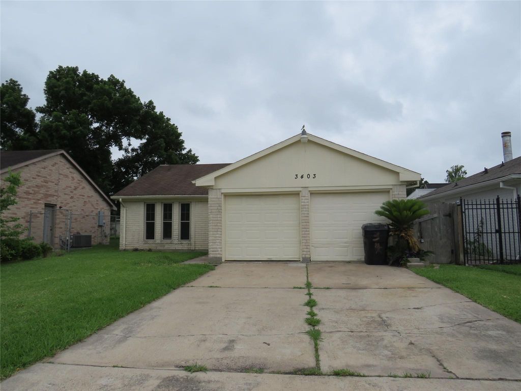 3403 Tidewater Drive, Houston, TX 77045