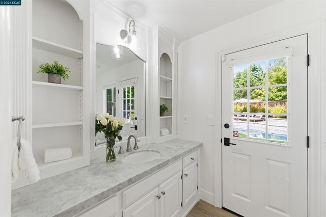 8 Hunters Terrace, Danville, CA 94506