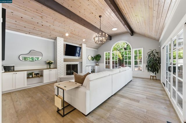 8 Hunters Terrace, Danville, CA 94506
