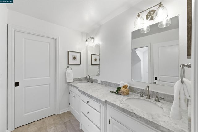 8 Hunters Terrace, Danville, CA 94506