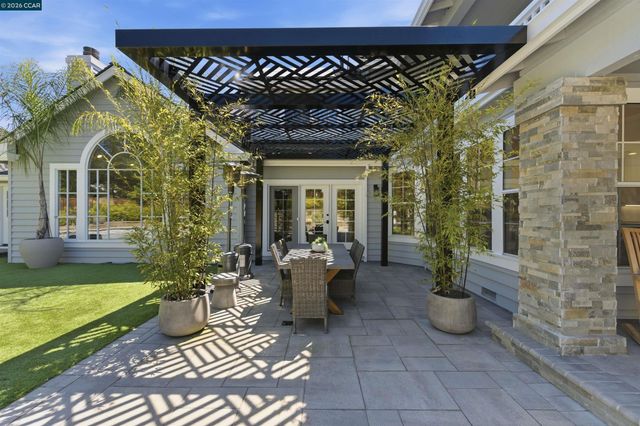 8 Hunters Terrace, Danville, CA 94506