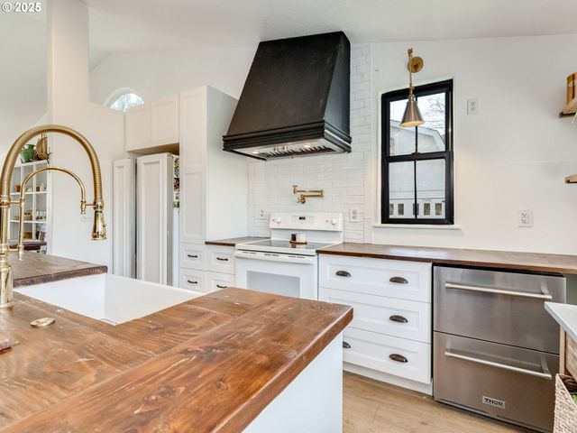 4577 ROLLING MEADOWS Dr, Washougal, WA 98671