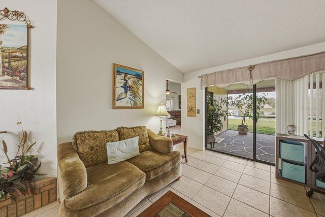 2104 HAYDON COURT, Brandon, FL 33511