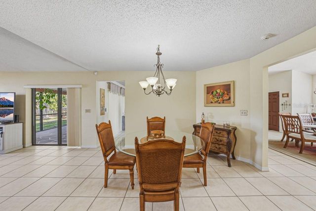 2104 HAYDON COURT, Brandon, FL 33511