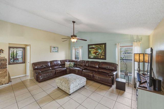 2104 HAYDON COURT, Brandon, FL 33511