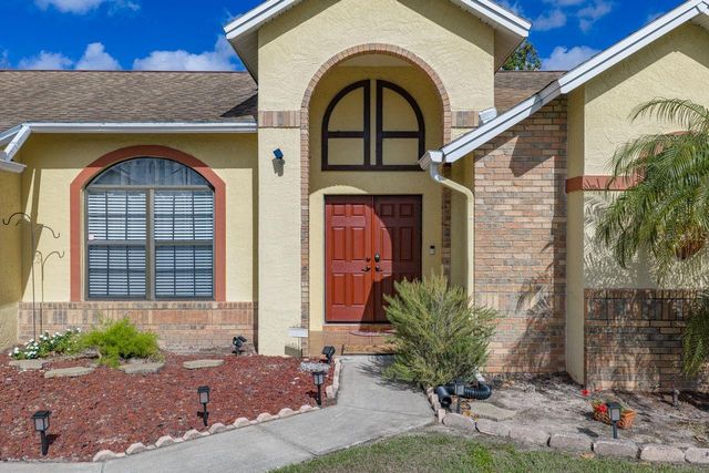 2104 HAYDON COURT, Brandon, FL 33511