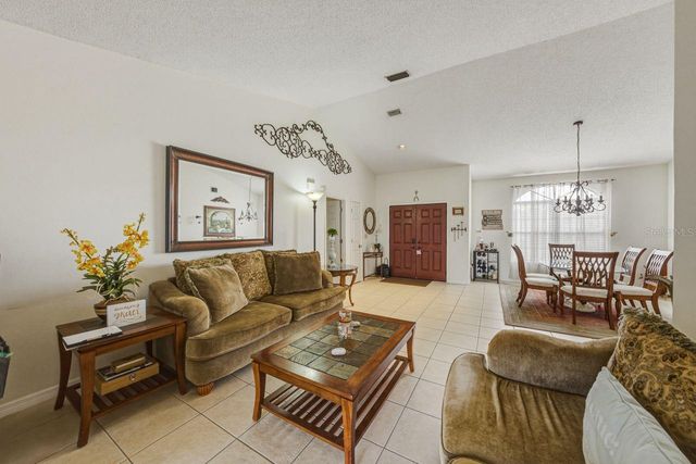 2104 HAYDON COURT, Brandon, FL 33511