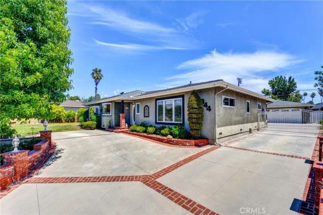344 Las Riendas, Fullerton, CA 92835