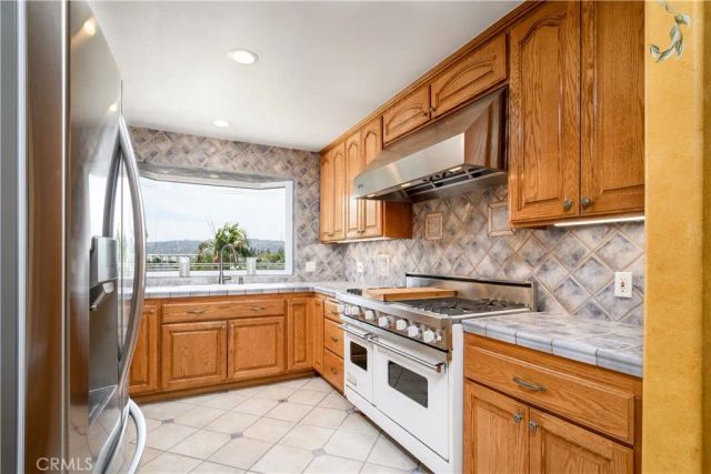 344 Las Riendas, Fullerton, CA 92835