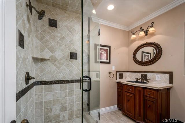 344 Las Riendas, Fullerton, CA 92835