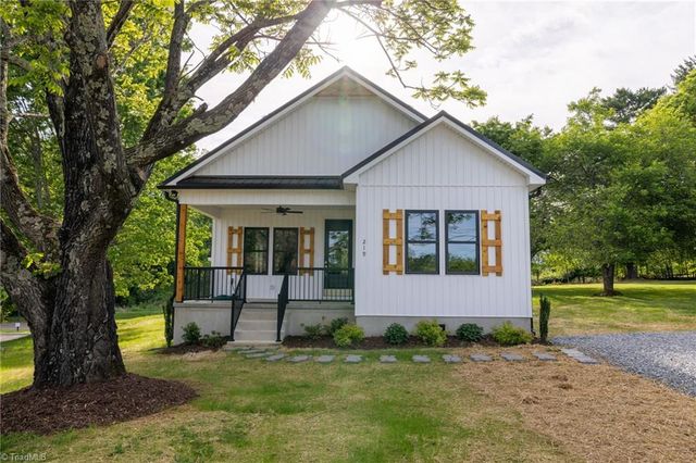 219 Grayson Street, Sparta, NC 28675