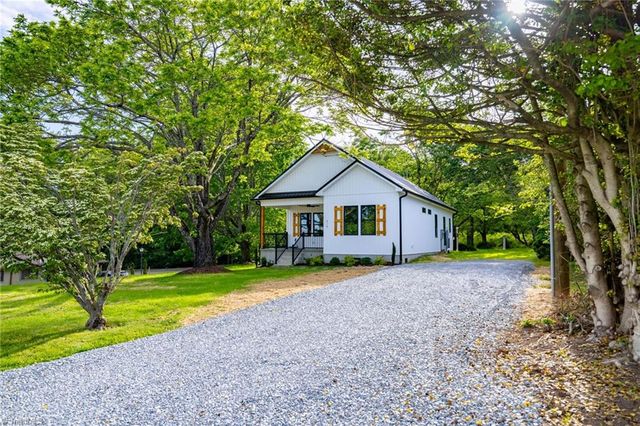 219 Grayson Street, Sparta, NC 28675