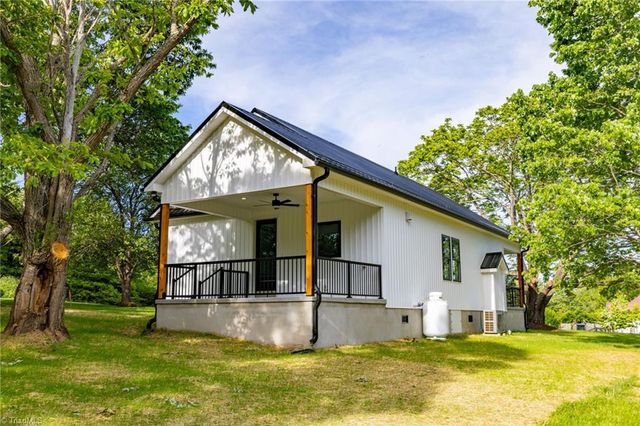 219 Grayson Street, Sparta, NC 28675