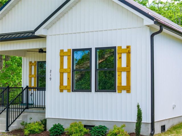 219 Grayson Street, Sparta, NC 28675