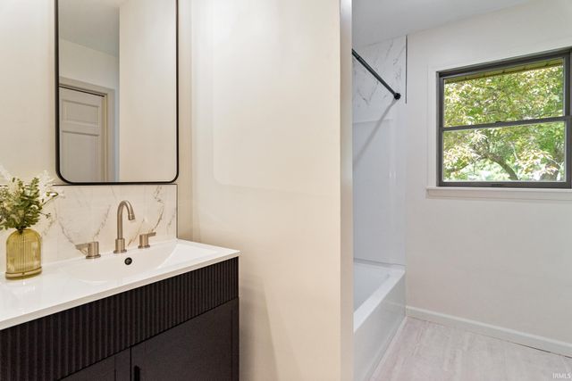 8224 E Heritage Drive, Evansville, IN 47715