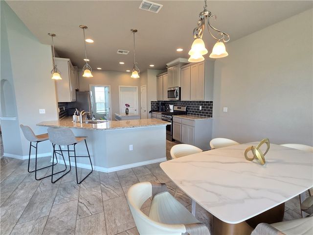 8170 Luz De Luna St, Corpus Christi, TX 78414