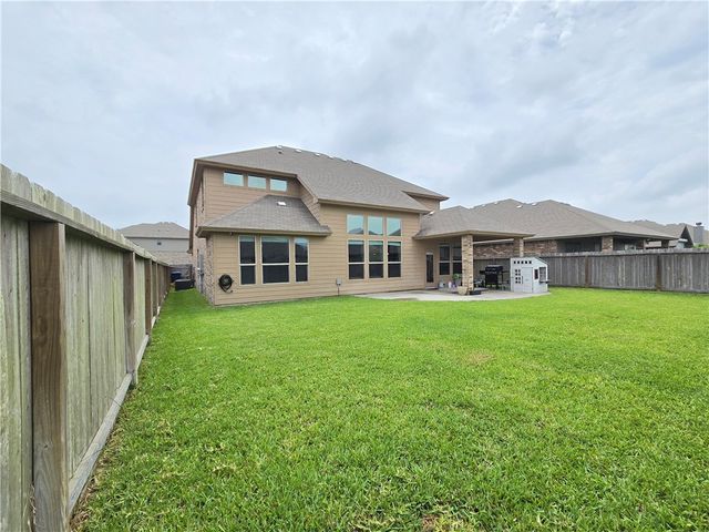 8170 Luz De Luna St, Corpus Christi, TX 78414