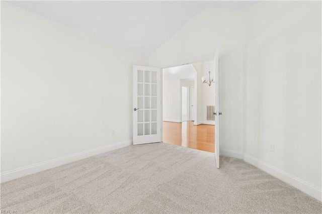 326 Garman LOOP, Yorktown, VA 23690