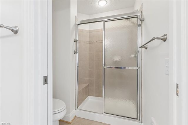 326 Garman LOOP, Yorktown, VA 23690