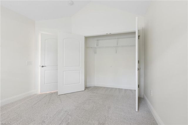 326 Garman LOOP, Yorktown, VA 23690