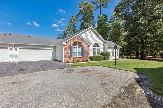 326 Garman LOOP, Yorktown, VA 23690