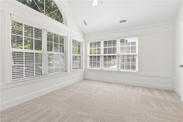 326 Garman LOOP, Yorktown, VA 23690