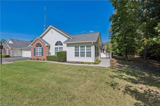 326 Garman LOOP, Yorktown, VA 23690