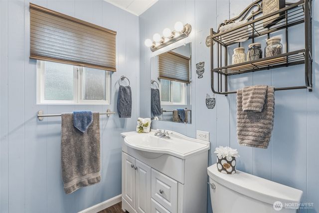 2201 Holcomb Loop Rd, Kelso, WA 98626