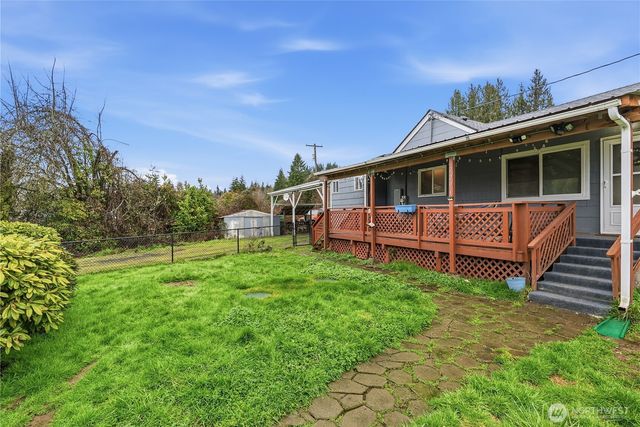 2201 Holcomb Loop Rd, Kelso, WA 98626