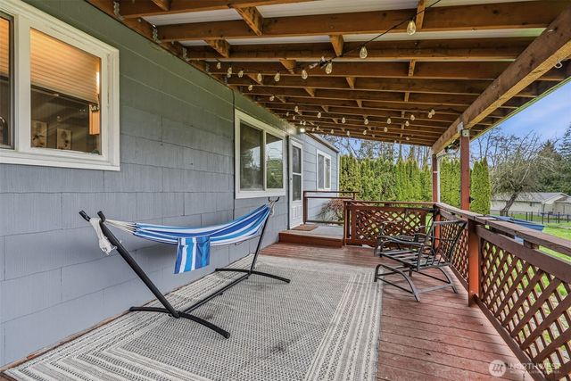 2201 Holcomb Loop Rd, Kelso, WA 98626