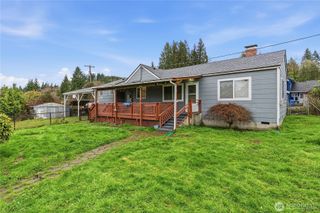 2201 Holcomb Loop Rd, Kelso, WA 98626