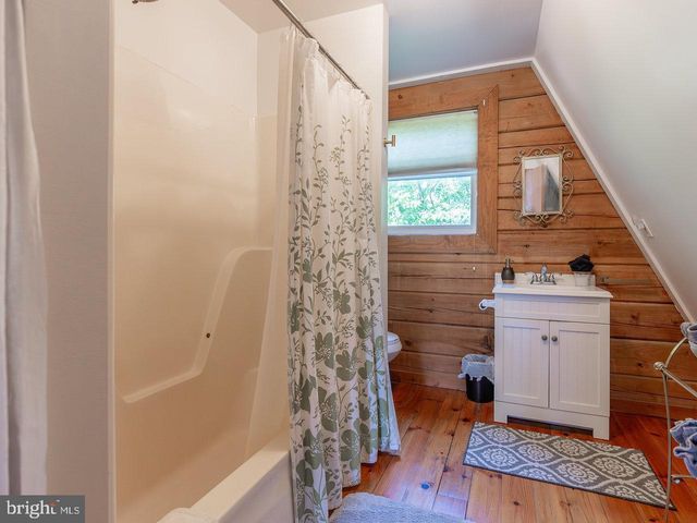 113 W MAIN ST, Stanley, VA 22851