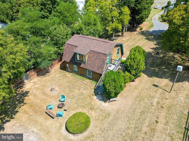 113 W MAIN ST, Stanley, VA 22851