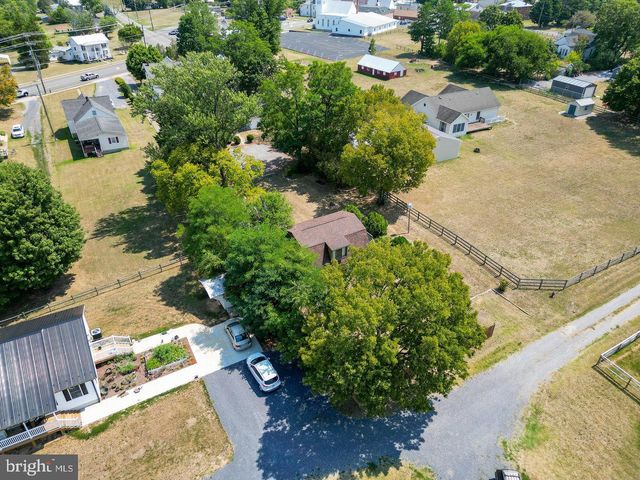 113 W MAIN ST, Stanley, VA 22851