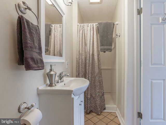 113 W MAIN ST, Stanley, VA 22851