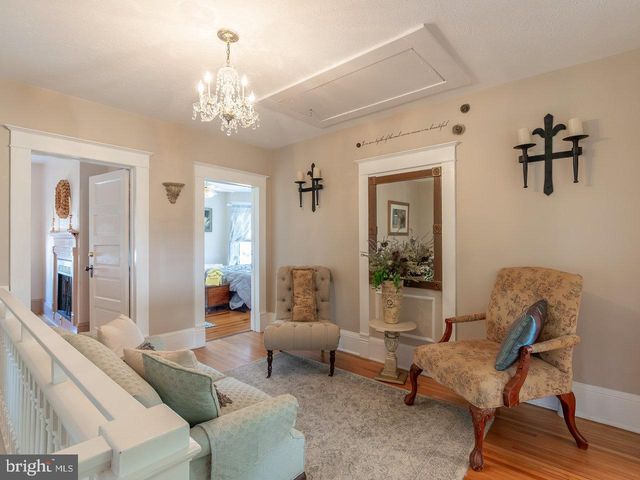 113 W MAIN ST, Stanley, VA 22851