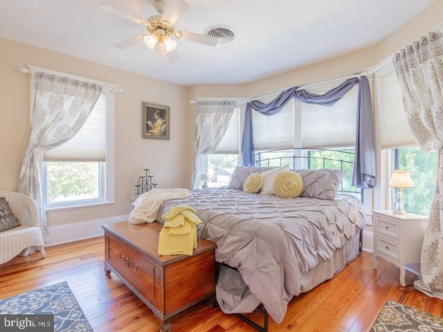 113 W MAIN ST, Stanley, VA 22851