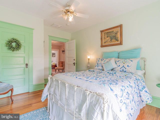 113 W MAIN ST, Stanley, VA 22851