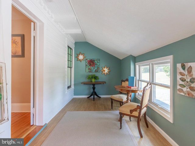 113 W MAIN ST, Stanley, VA 22851