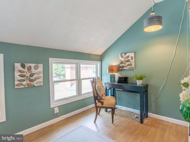 113 W MAIN ST, Stanley, VA 22851