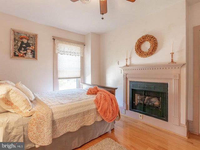 113 W MAIN ST, Stanley, VA 22851